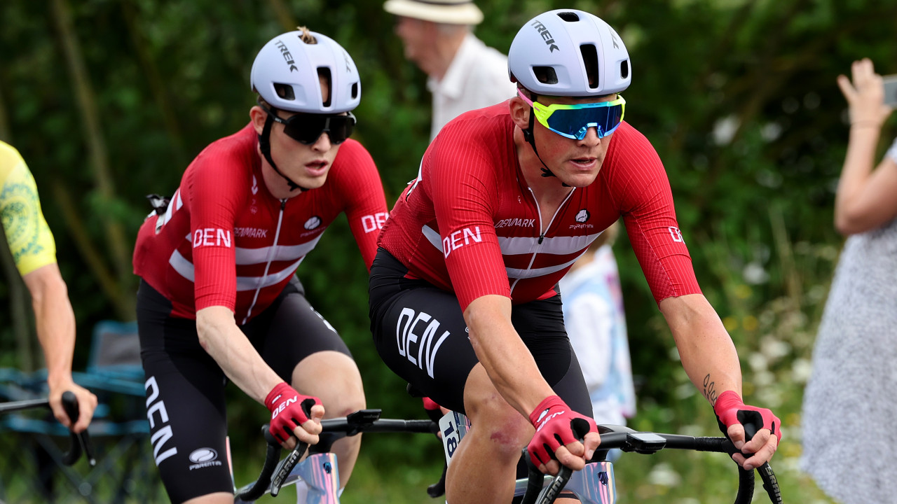 Konrad-Teamkollege gewinnt Giro-Auftakt