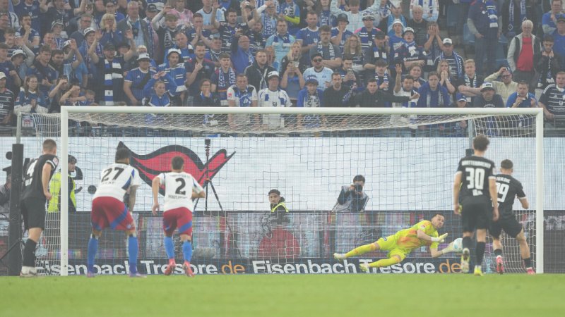 Der HSV ist zurück! Die besten Bilder der Aufstiegsparty