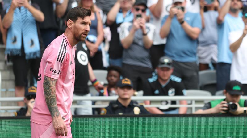 Messi und Titelverteidiger erleiden Rekordniederlagen