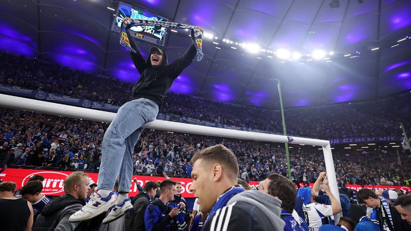 Der HSV ist zurück! Die besten Bilder der Aufstiegsparty