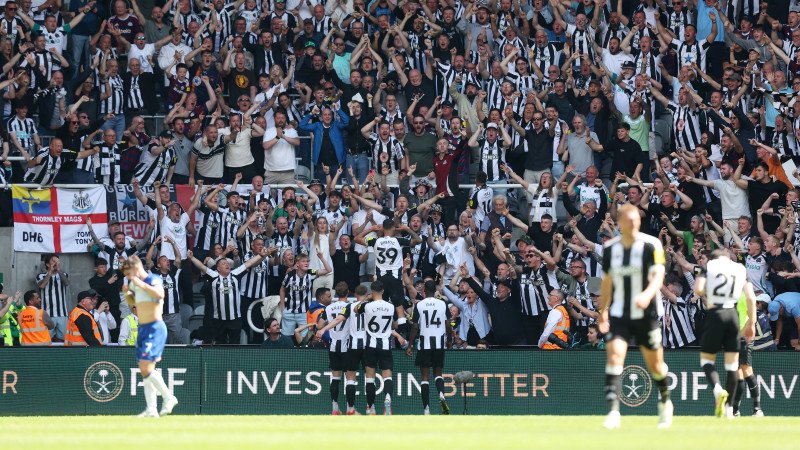 Newcastle legt im CL-Duell gegen Chelsea vor