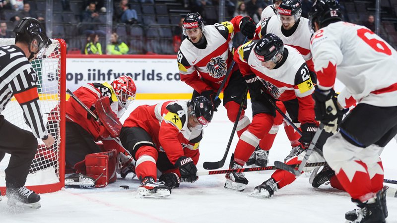 Nach WM-Debüt: Dickes Lob für ÖEHV-Goalie Vorauer