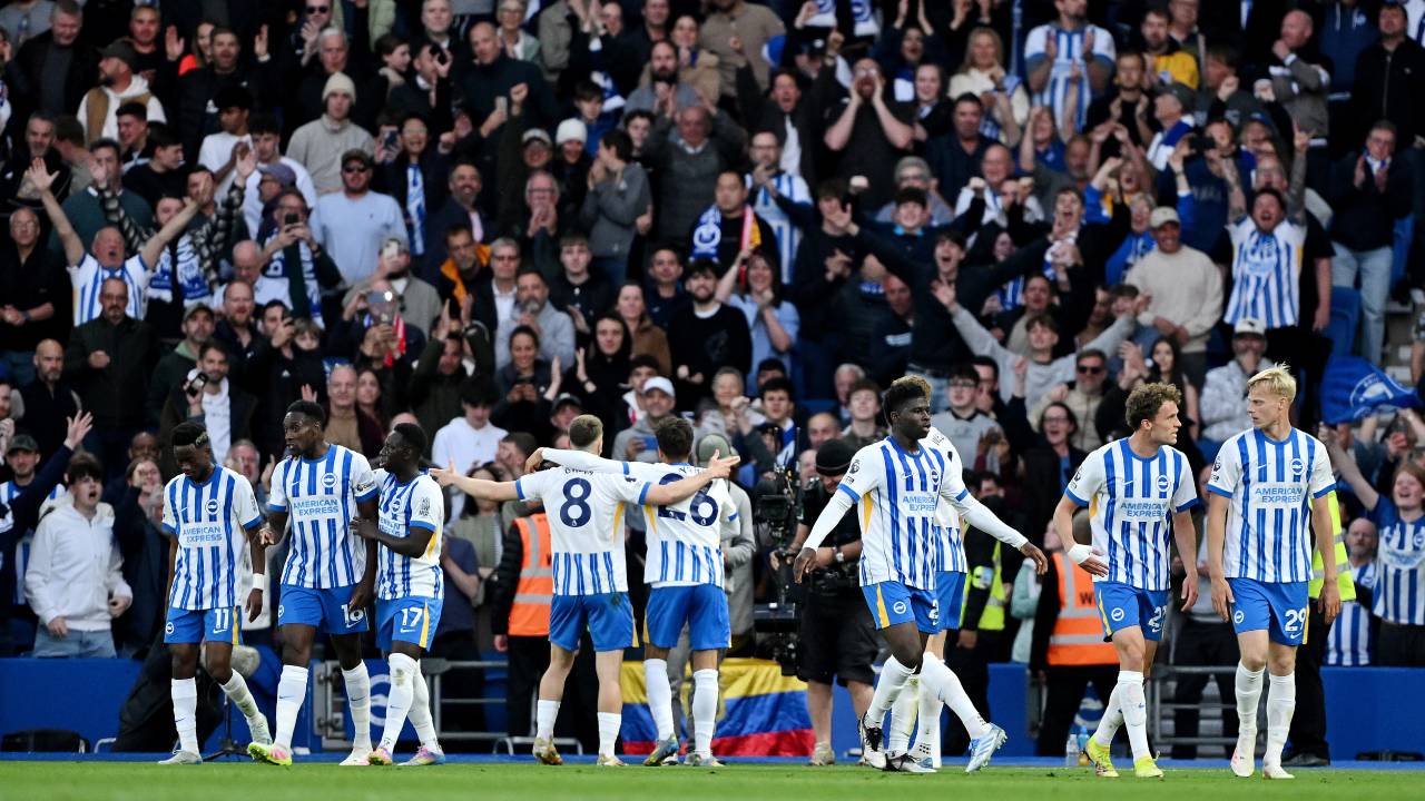 Brighton schlägt Meister Liverpool in der Schlussphase