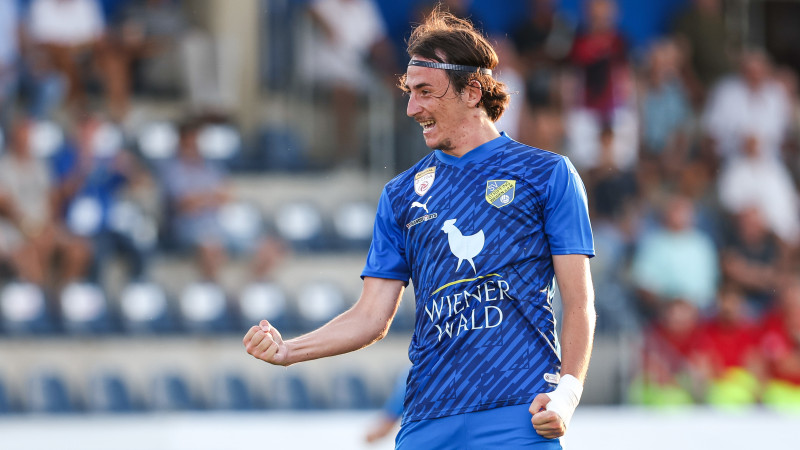 Amstetten bedient sich bei Ligakonkurrent Stripfing