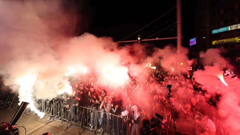 Die besten Bilder: Sturms Party-Nacht vor dem Stadion