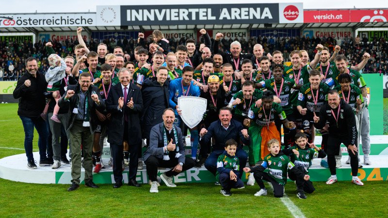 Die besten Bilder: Meister-Party in Ried!