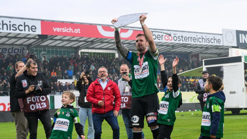 Die besten Bilder: Meister-Party in Ried!