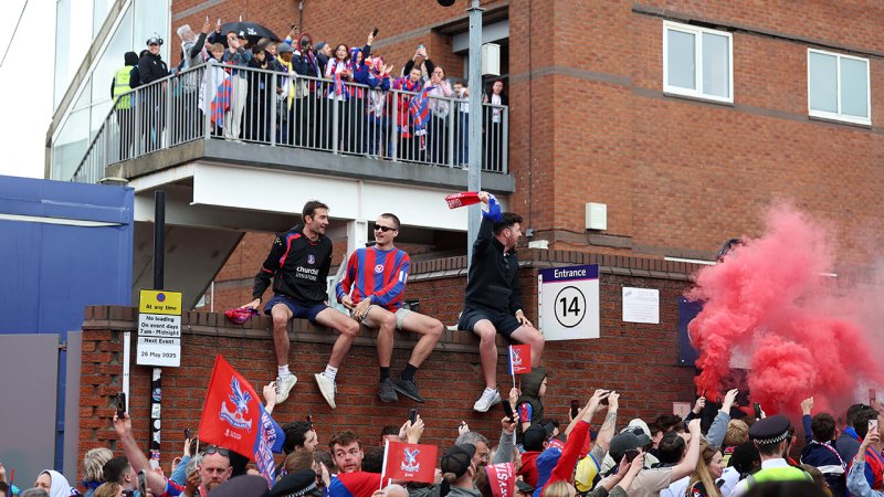 Pokal-Party bei Palace! Die besten Bilder der Titel-Parade