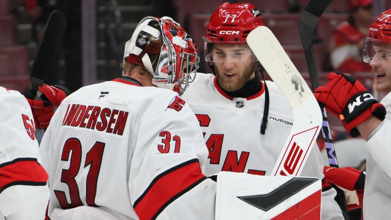 Entscheidung vertagt! Hurricanes bezwingen Panthers