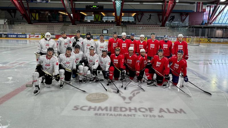 Premiere! Die Teilnehmer am "AMS-Camp" der Eishackler 2025