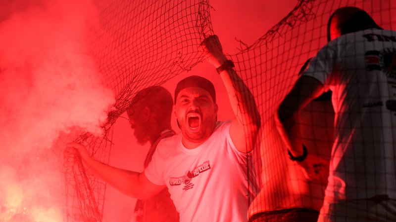 Bilder! So lässt es PSG mit dem Henkelpott krachen