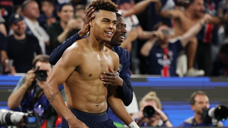 Bilder! So lässt es PSG mit dem Henkelpott krachen