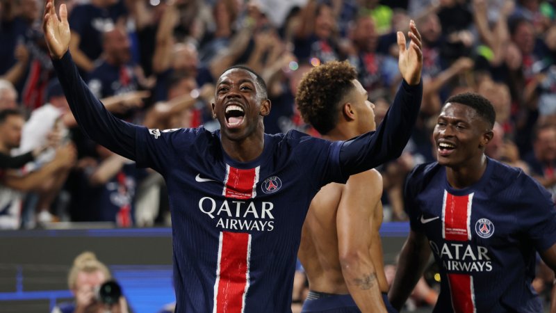 Bilder! So lässt es PSG mit dem Henkelpott krachen