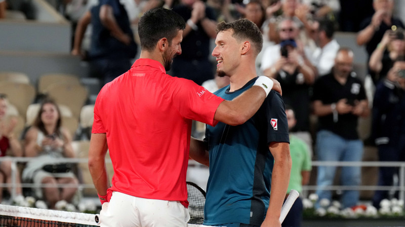 "Gefühl nie vergessen" - Misolic verlässt Paris lächelnd