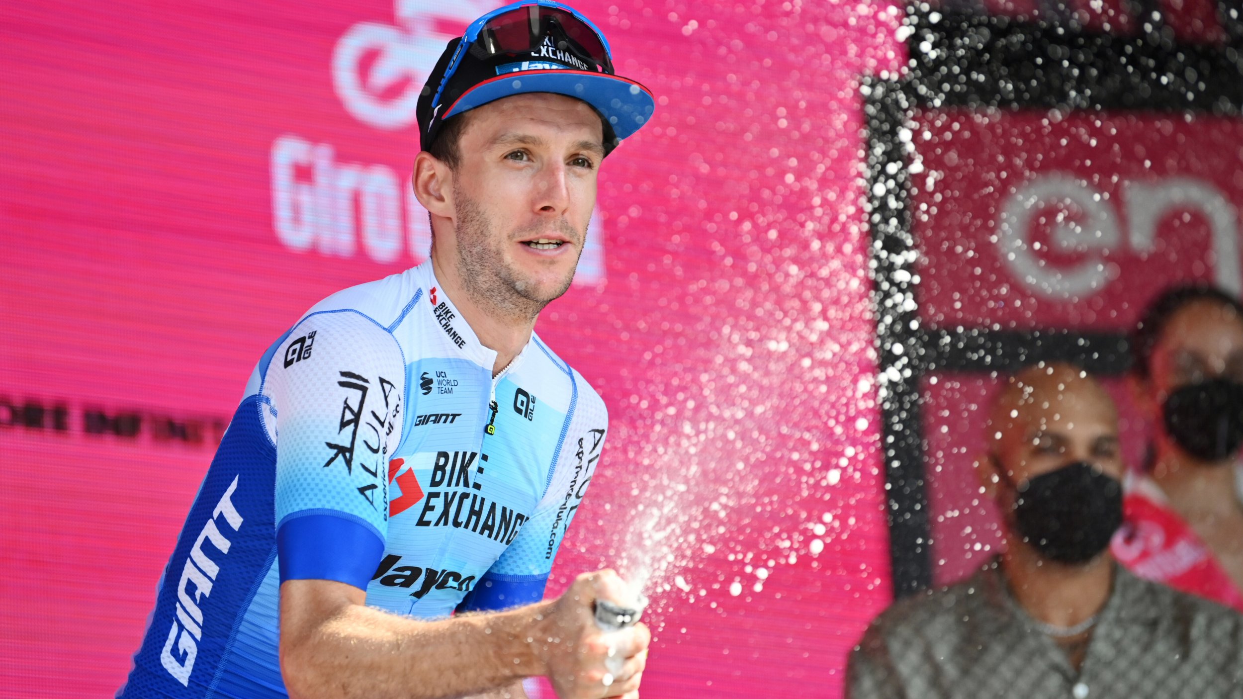 Simon Yates gewinnt den 108. Giro d'Italia
