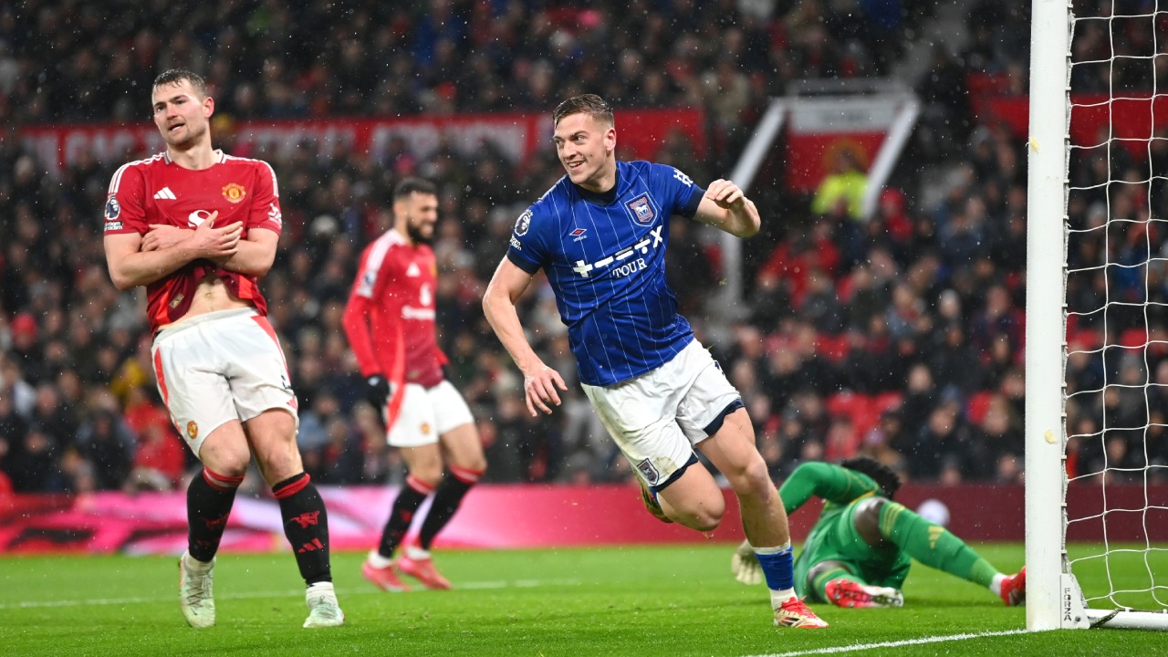 Neuer Torjäger! Chelsea schlägt bei PL-Absteiger zu