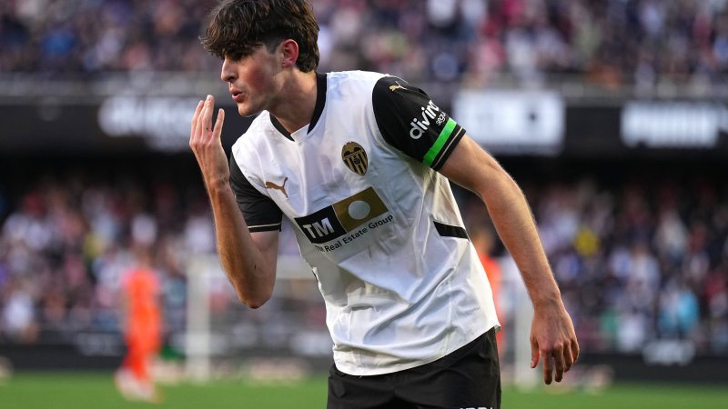 Javi Guerra (22) - Spanien