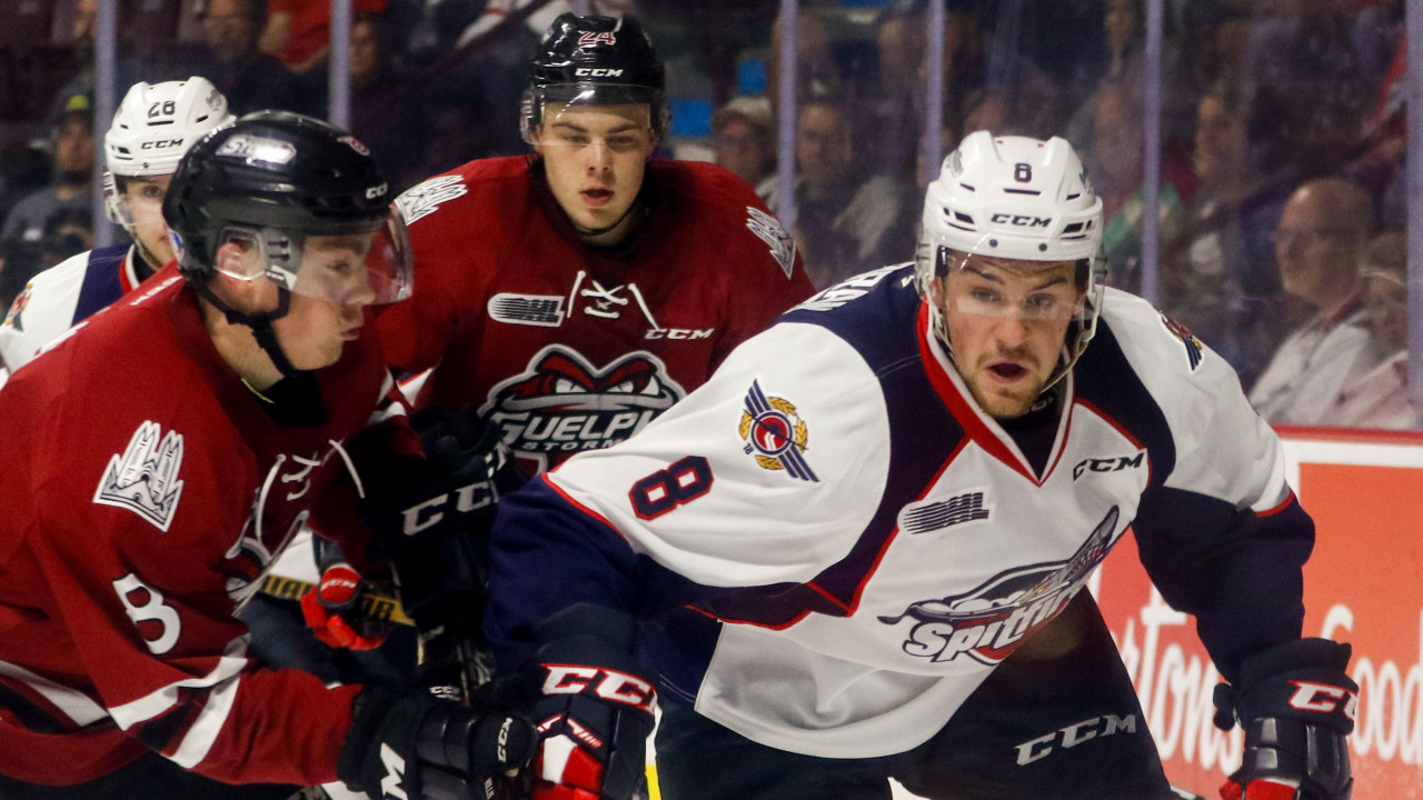 Kanadischer Defender verstärkt den ICE-Meister