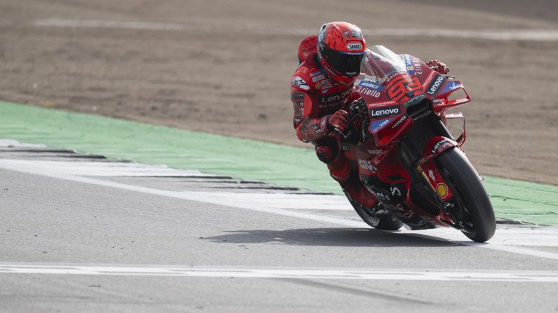 Marc Marquez führt die Konkurrenz in Aragon vor