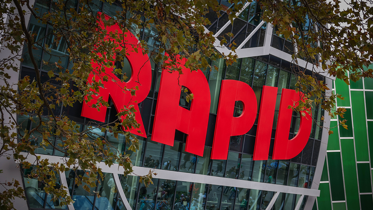 Top-Torjäger spricht sich für Transfer zu Rapid aus