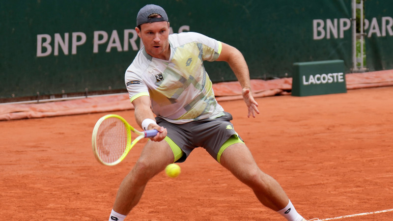 Miedler siegt in rot-weiß-rotem Doppel-Duell gegen Erler