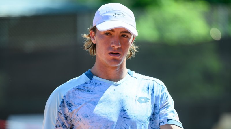 Neumayer stürmt in Chile in die zweite Runde