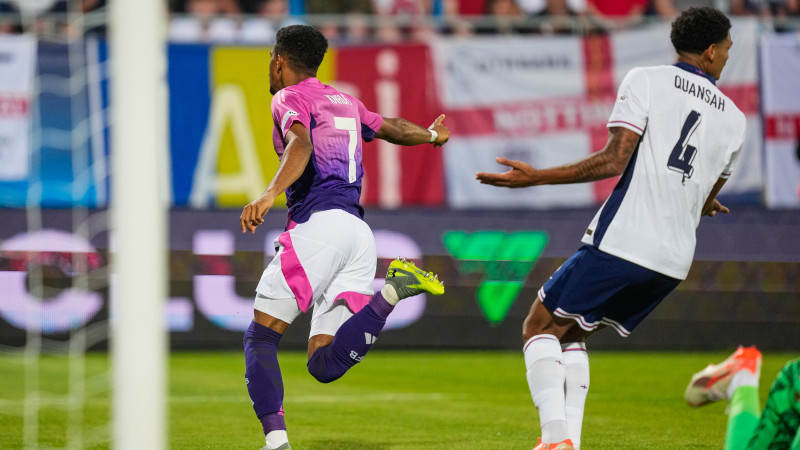 Trotz Niederlage im Spitzenspiel: England im EM-Viertelinale