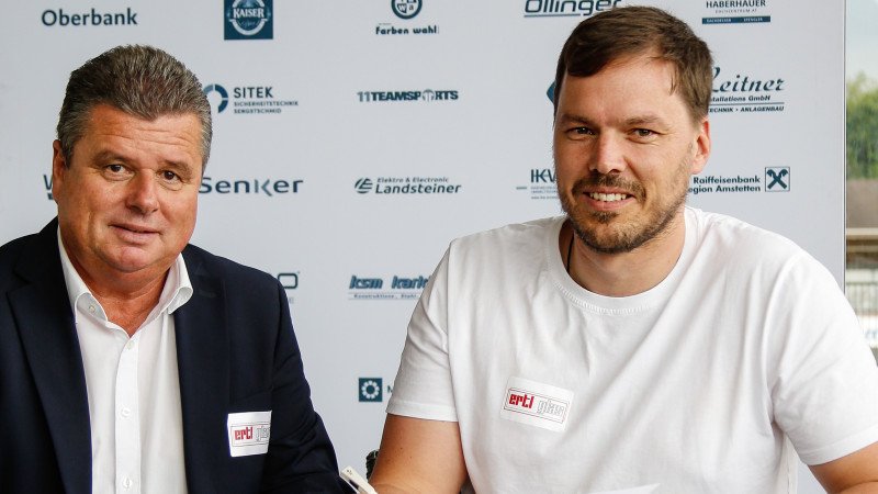 Amstetten verlängert mit Sportdirektor Gebauer