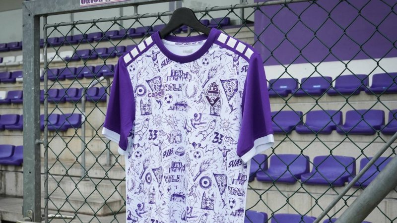 Kultig! Das ist Austria Salzburgs Auswärtstrikot 2025/26