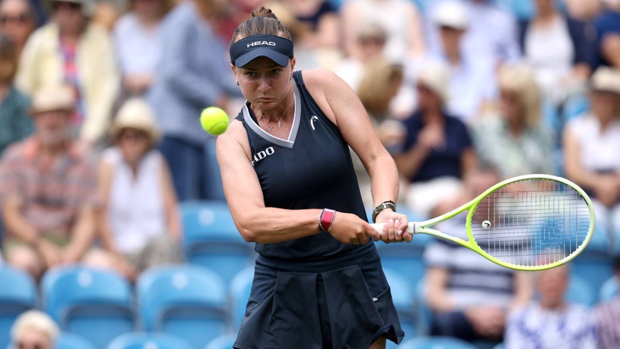 Wimbledon-Siegerin Krejcikova gibt in Eastbourne auf