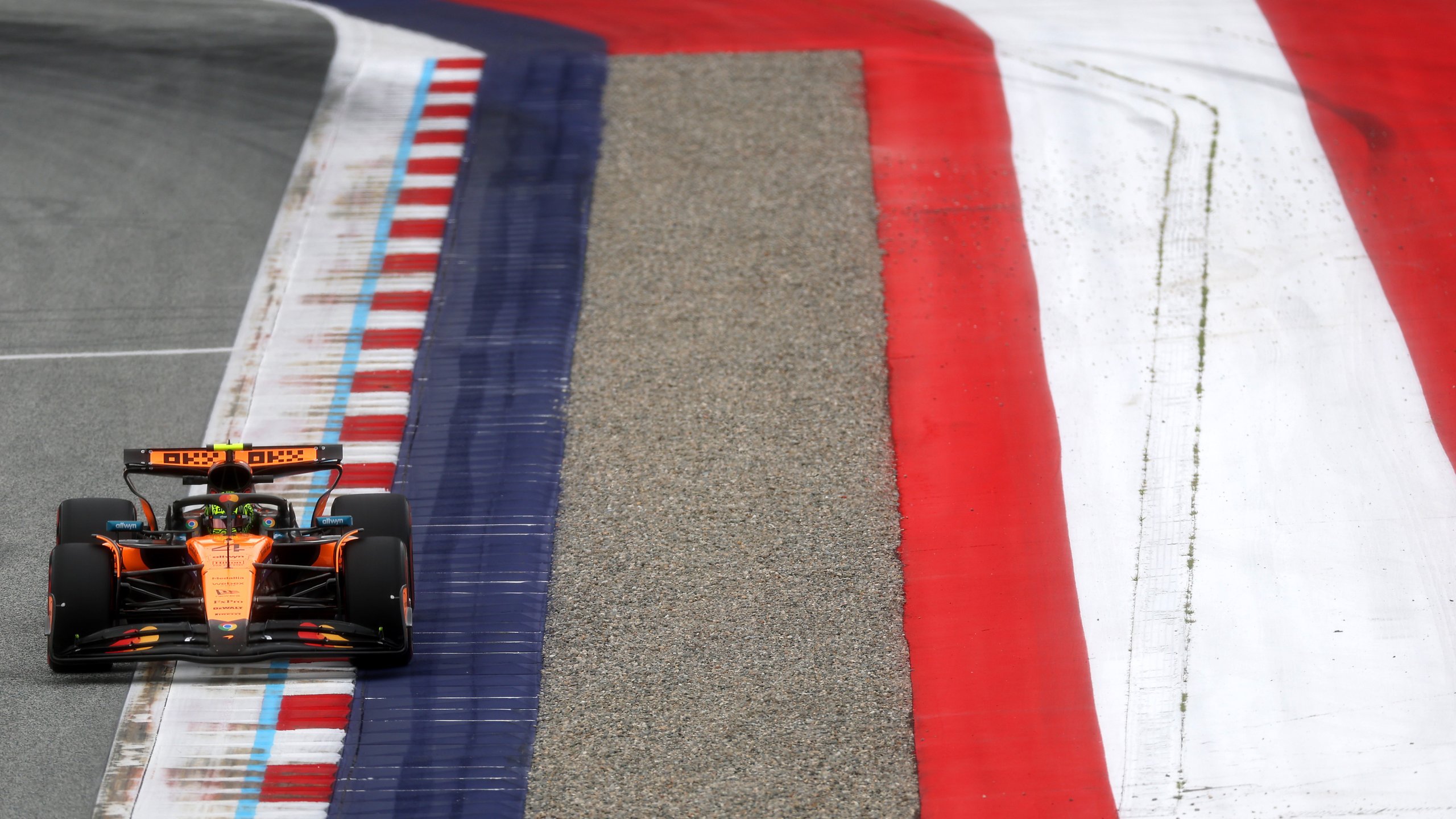 McLaren führt zweites Spielberg-Training an