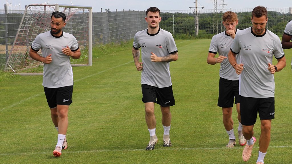 Erster Abgang im "AMS-Camp":  Ex-Austrianer nach Italien