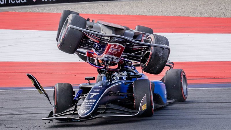 Spektakuläre Bilder: Überschlag-Crash in Spielberg