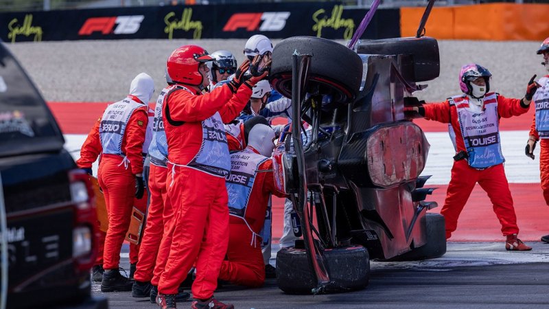 Spektakuläre Bilder: Überschlag-Crash in Spielberg