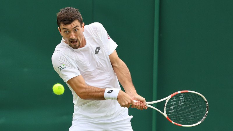 Wimbledon LIVE: Sebastian Ofner - Hamad Medjedovic