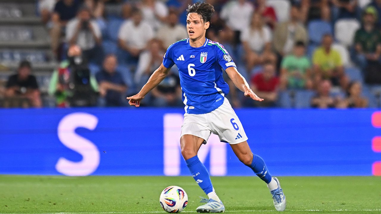 AC Milan angelt sich italienischen Teamspieler