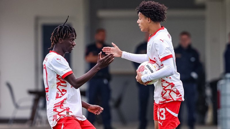 Bullen-Youngster wechselt in die Schweiz