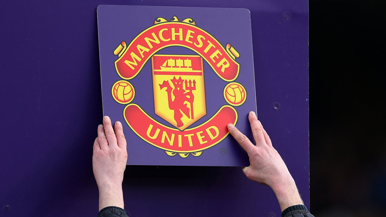 Manchester United angelt sich Verteidiger-Talent
