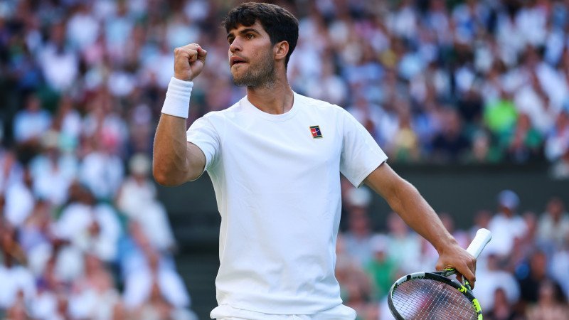 Alcaraz im Viertelfinale: Traum vom Wimbledon-Triple lebt