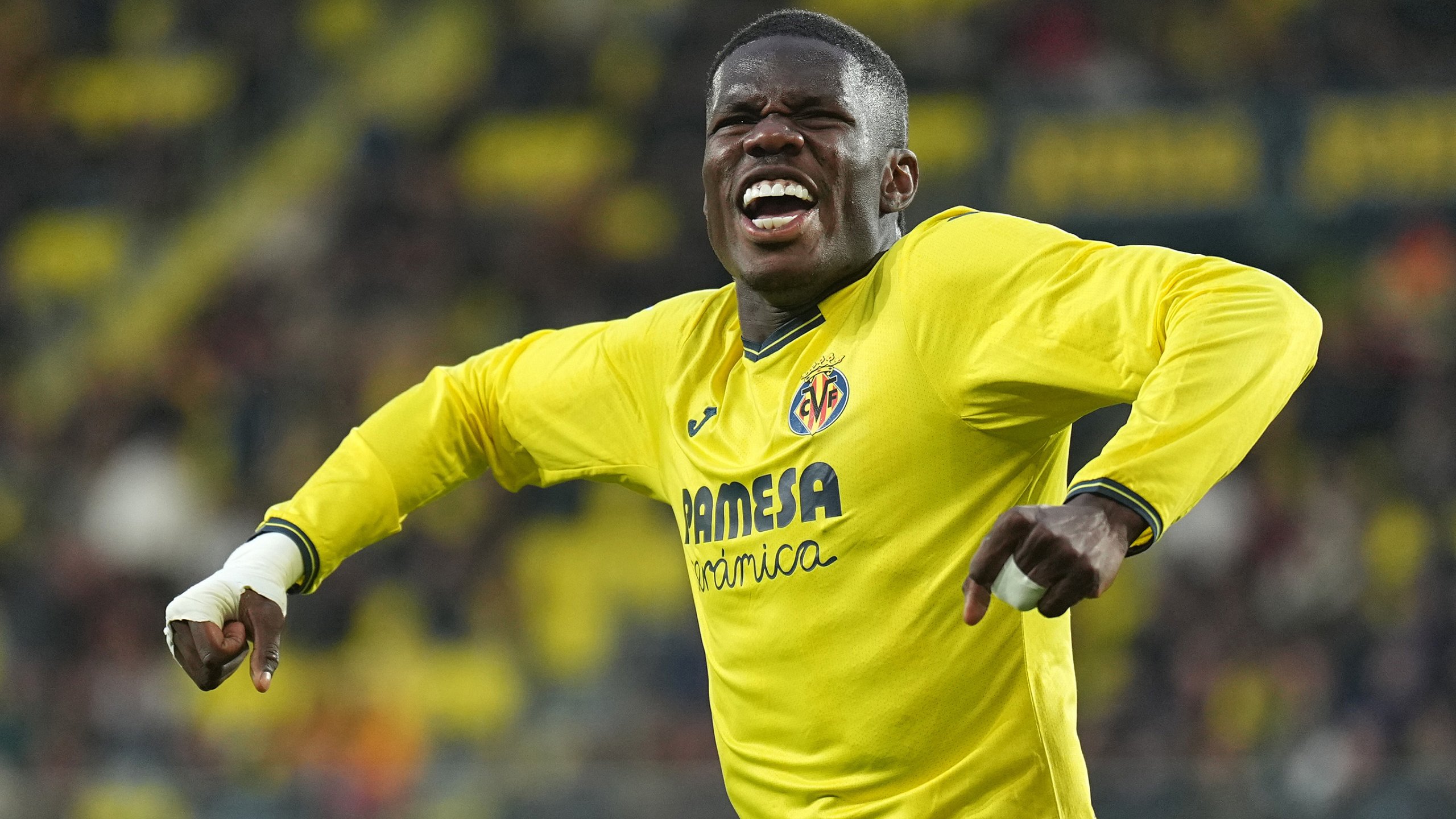 Everton verstärkt sich mit Stürmer von Villarreal