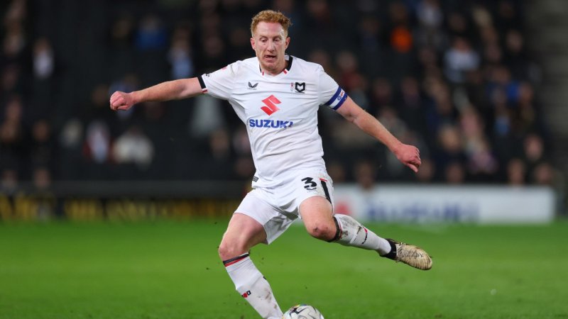 Die Fußballer mit den meisten Spielen für einen Verein