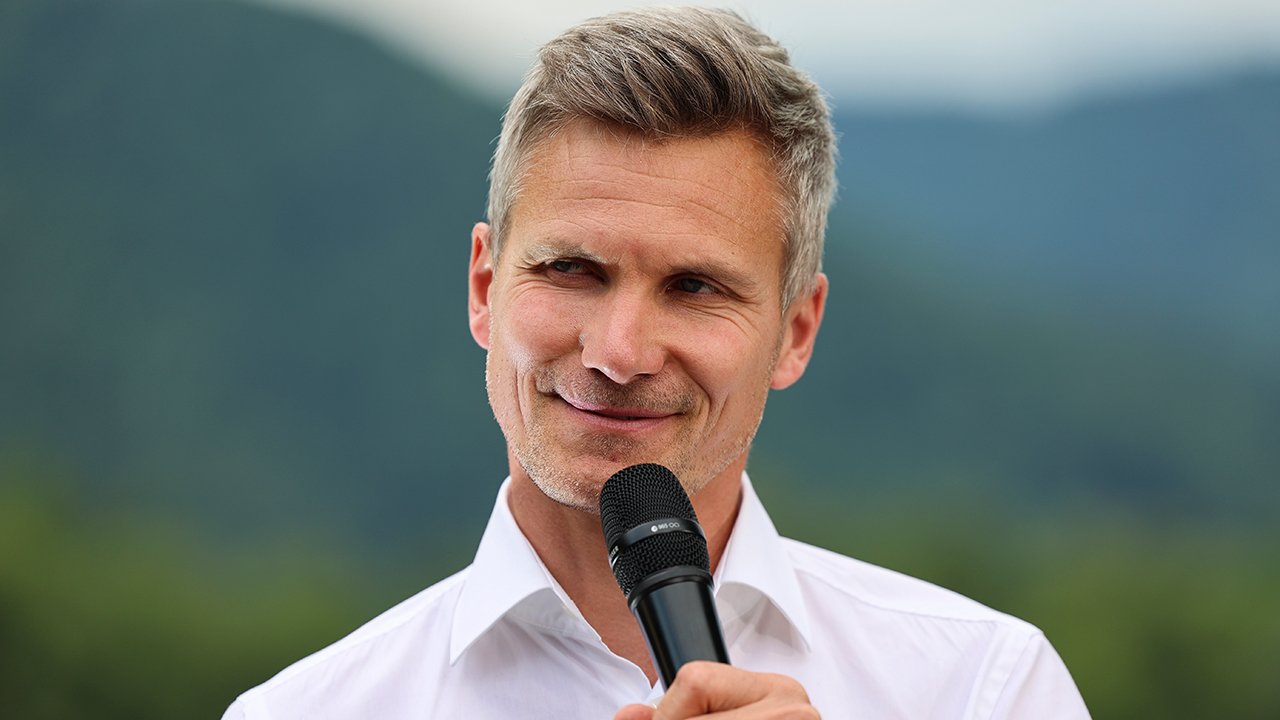 Hat Sturm ehemaligen Salzburg-Torhüter am Zettel?