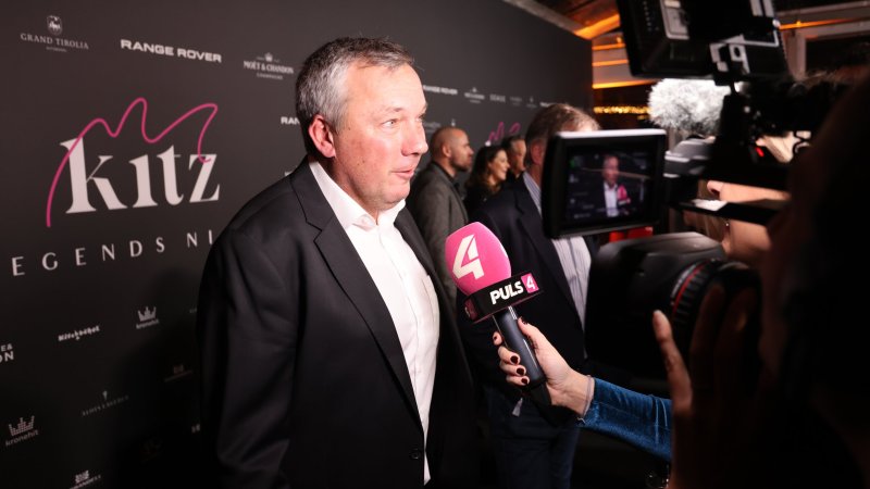 Kitz-"Büchel" & Freunde feiern bei der "Nacht der Legenden"