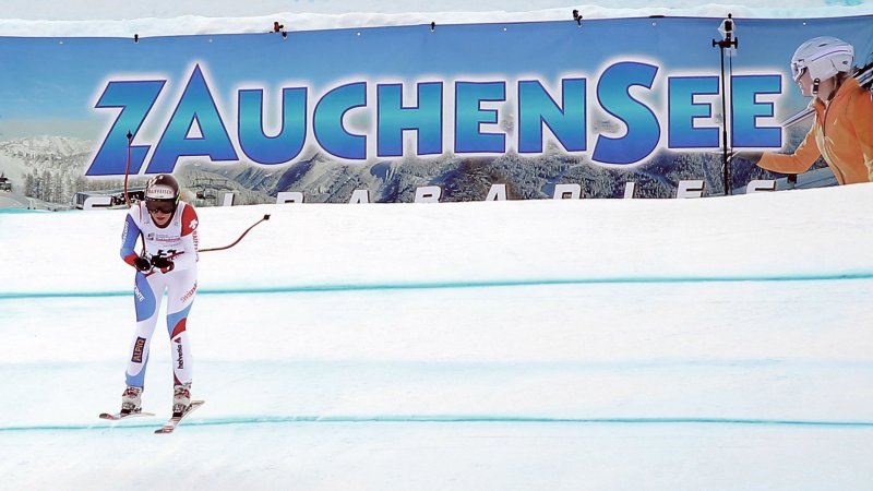 Lara ist weiter Gut für Siege! Schweizer Ski-Queen in Action