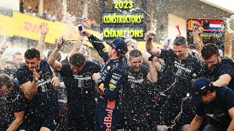 Red Bull in Feierlaune! Die Bilder der WM-Party in Japan
