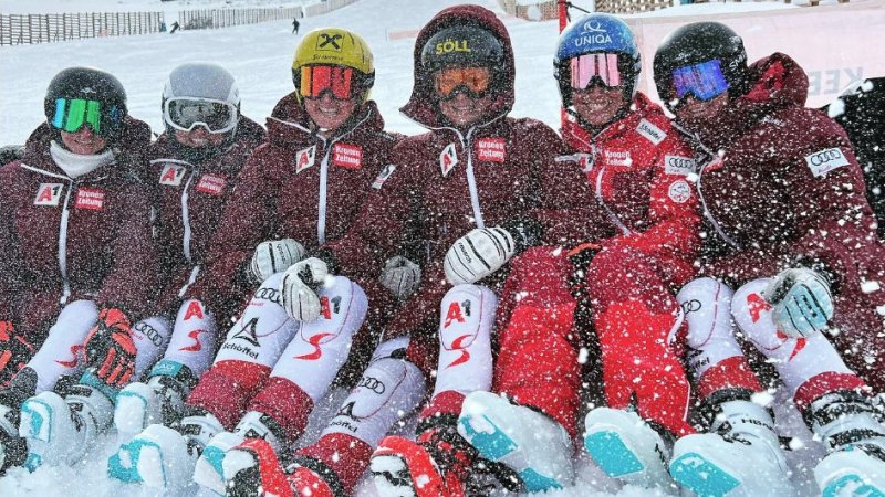 Ski-Frauen fahren auf perfekte Vorbereitung in den Anden ab