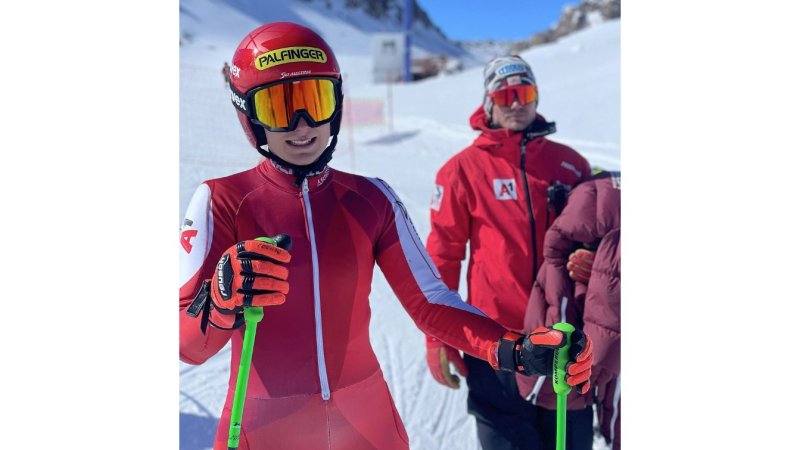 Ski-Frauen fahren auf perfekte Vorbereitung in den Anden ab