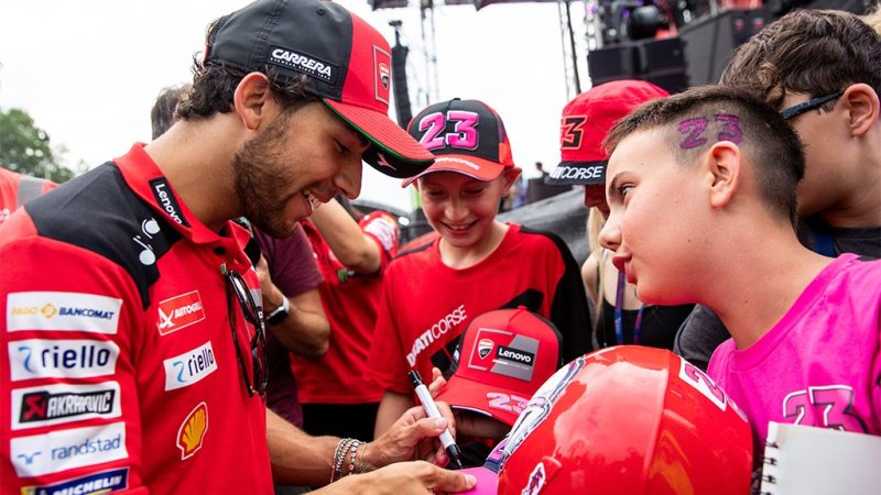 MotoGP-Party! Fans verwandeln Spielberg in ein Tollhaus
