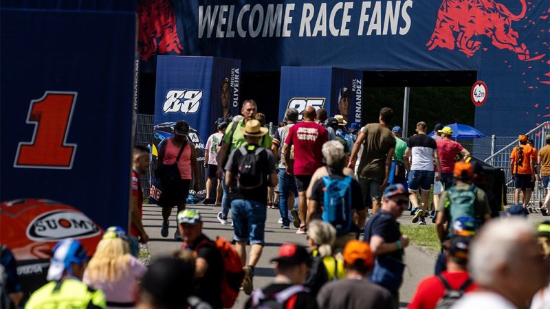 MotoGP-Party! Fans verwandeln Spielberg in ein Tollhaus