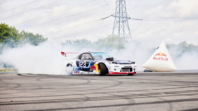 Gib Gummi! Max Verstappen als Drift-König